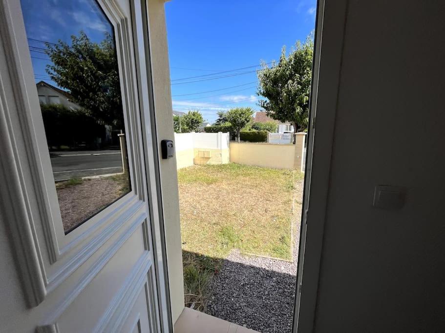 Auva - Sils Maison 48 M2 A 5 Minutes A Pied De La Plage سانت أوبين سور مير المظهر الخارجي الصورة
